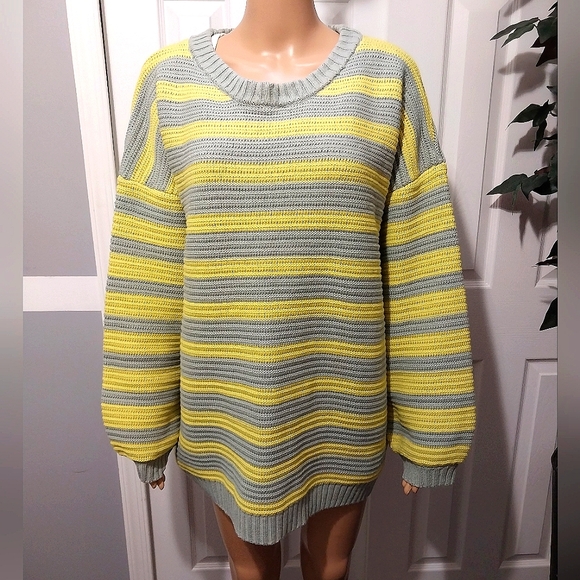 Free People Slouchy Oversized‎ Sweater, NWOT, Size L - Picture 9 of 12